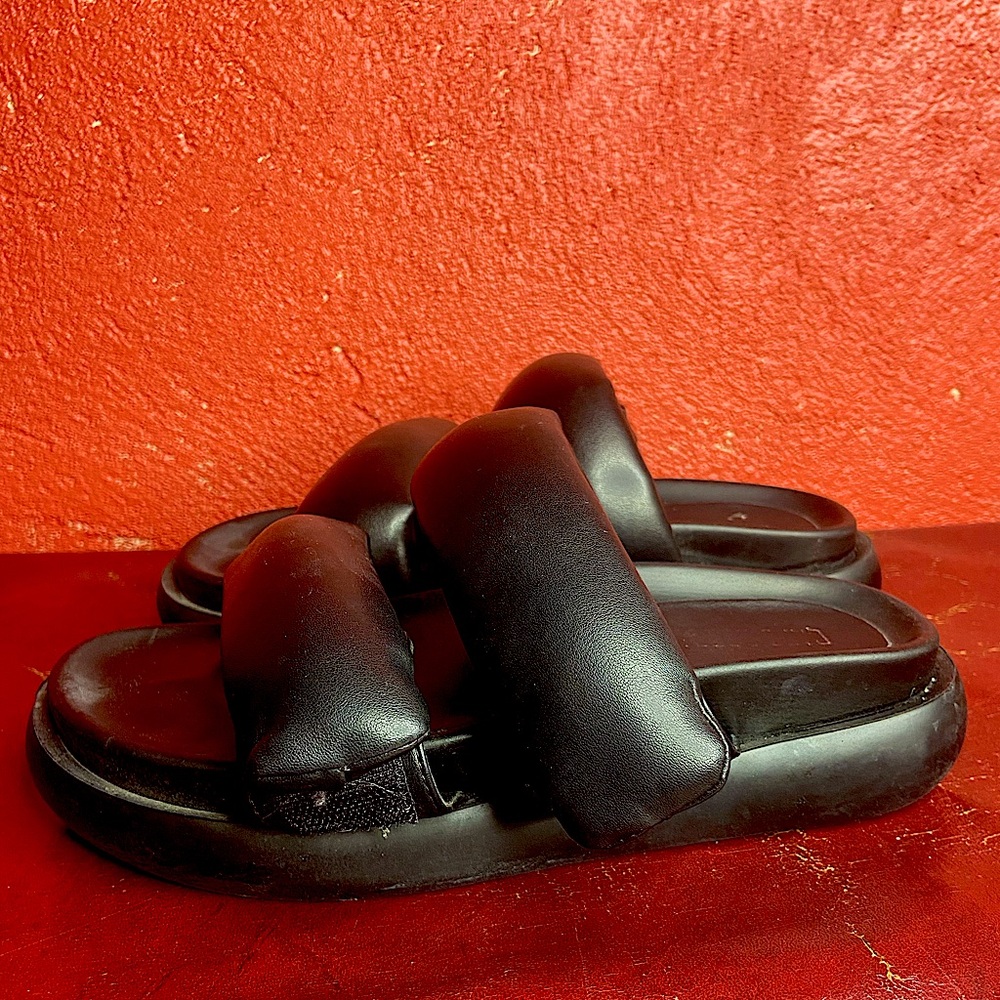 Black Vegan Platform Slide Sandals Cape Robbin Size 7